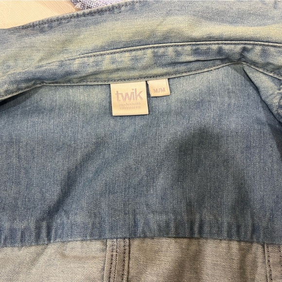 Women Long Sleeve Jean Shirts - Picture 4 of 9